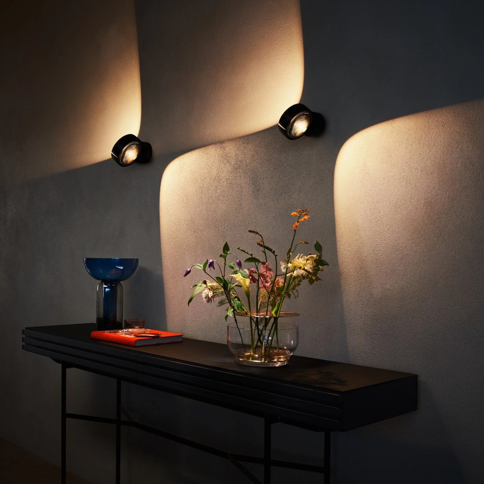 Occhio - Wandleuchte Sento D LED verticale flat matt gold / weiß matt