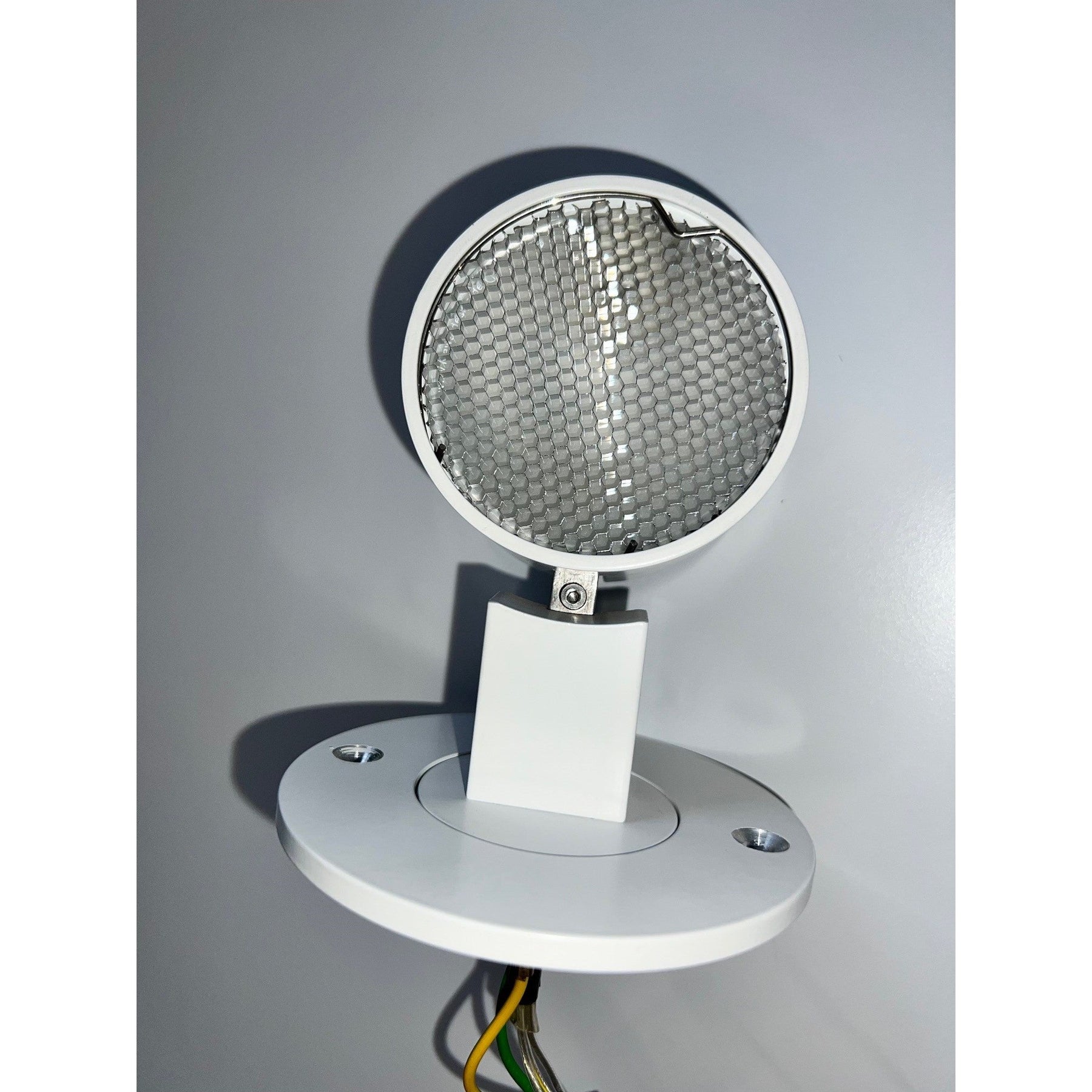 Mawa - Aufbaustrahler Wittenberg 1-flammig rund halogen hochvolt 230V mit Wabenraster weiß