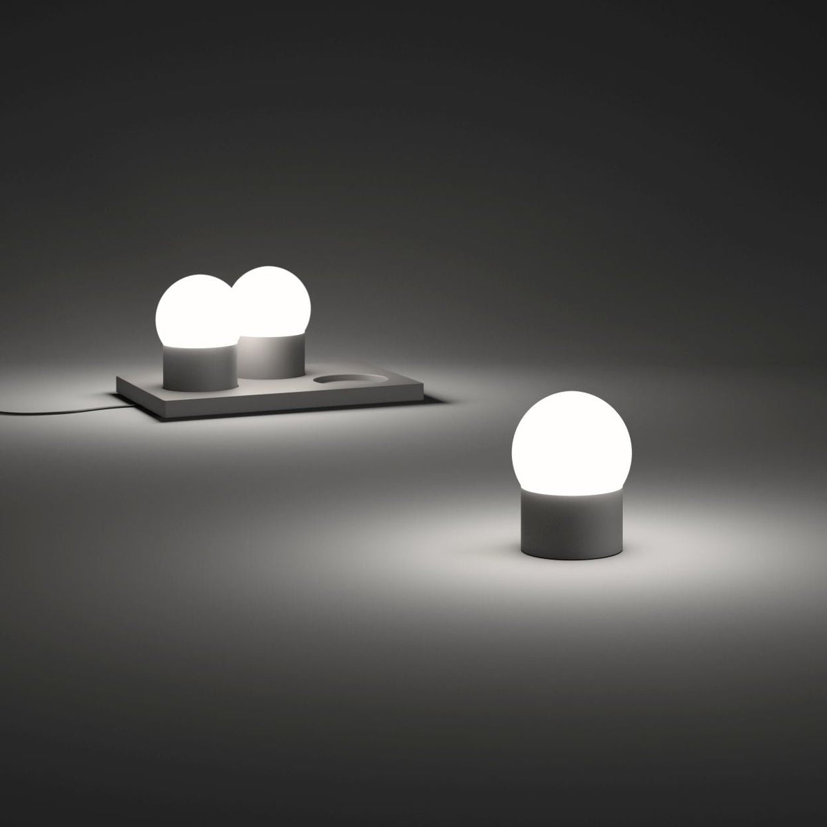 Vibia Lighting - Tischleuchte June 3-fach dunkelbraun-matt