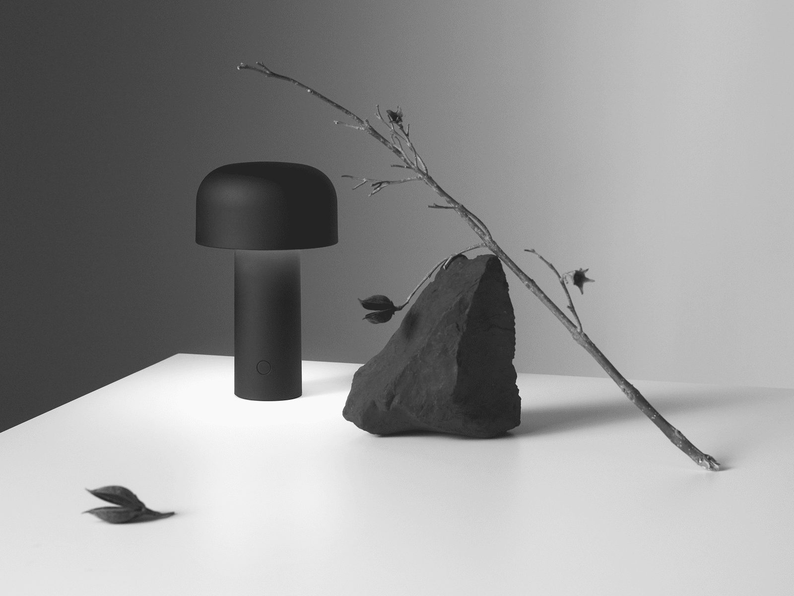 Flos - Tischleuchte Bellhop Battery