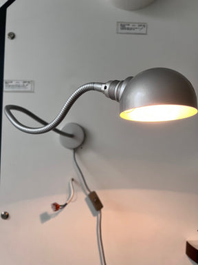Stiletto - Wandleuchte Langarm 60cm Silber matt inkl. Reflektor und Kabel/Schalter