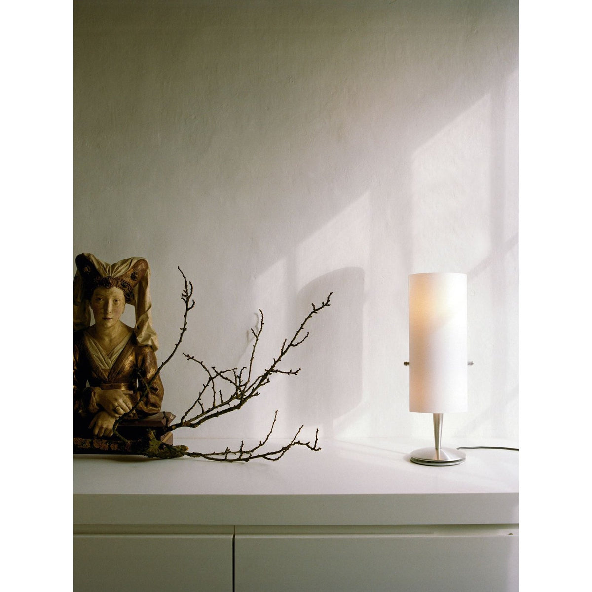 Serien Lighting - Tischleuchte Club Table S Silber/Weiß Ausstellungsware