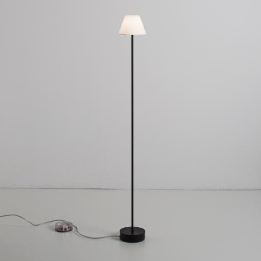 Lumini Beleuchtungslösungen - Stehleuchte Piccolo f weiß matt